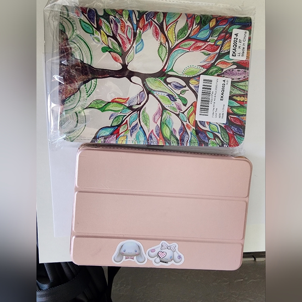 2 Fire HD 8 Cases